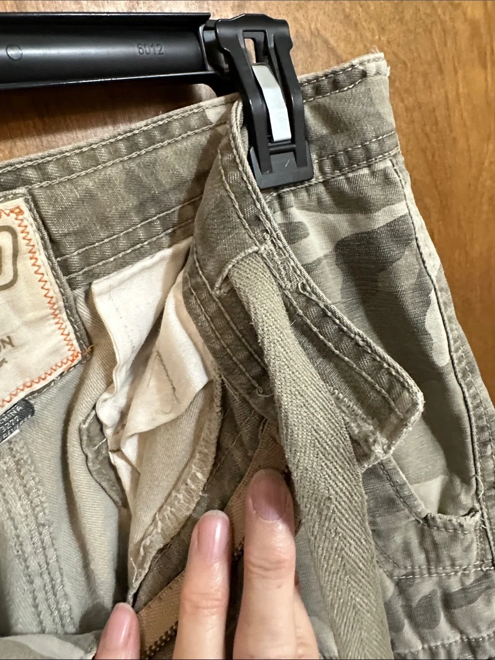 urban pipeline Men's Camo Cargo Shorts - Beige & Olive